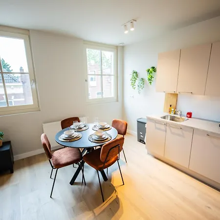 Alphabet -2e Pijnackerstraat 13 Роттердам