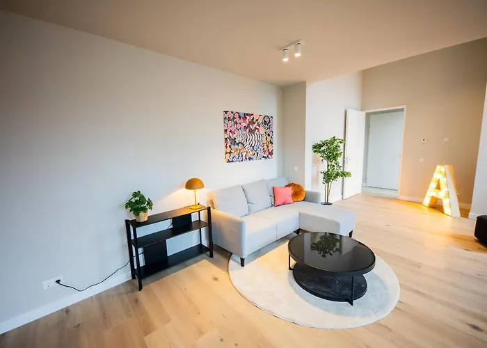 Alphabet -2e Pijnackerstraat 13 * Роттердам