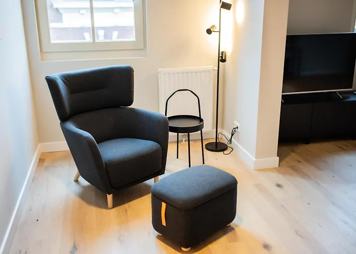 Alphabet -2e Pijnackerstraat 13 *