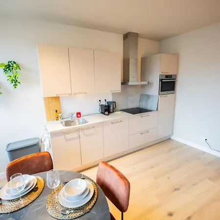 Alphabet -2e Pijnackerstraat 13 *