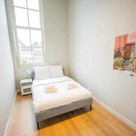 Alphabet -2e Pijnackerstraat 13 * Roterdão