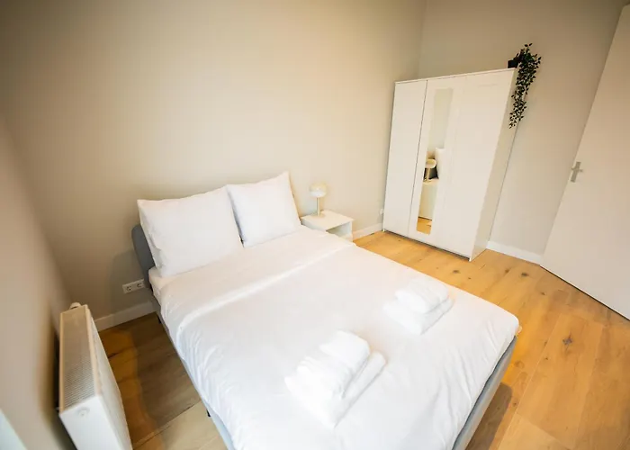 Alphabet -2e Pijnackerstraat 13 * Rotterdam