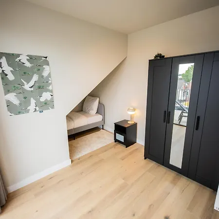 2e 3e Pijnackerstraat Apartment Rotterdam