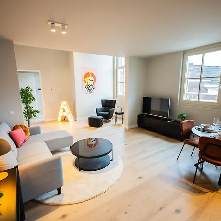 Apartment 2e 3e Pijnackerstraat Rotterdam