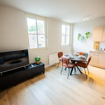 Alphabet -2e Pijnackerstraat 13 Apartamento