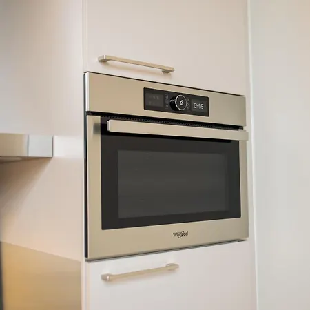Apartment 2e 3e Pijnackerstraat *