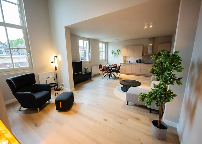 Alphabet -2e Pijnackerstraat 13 Appartement *